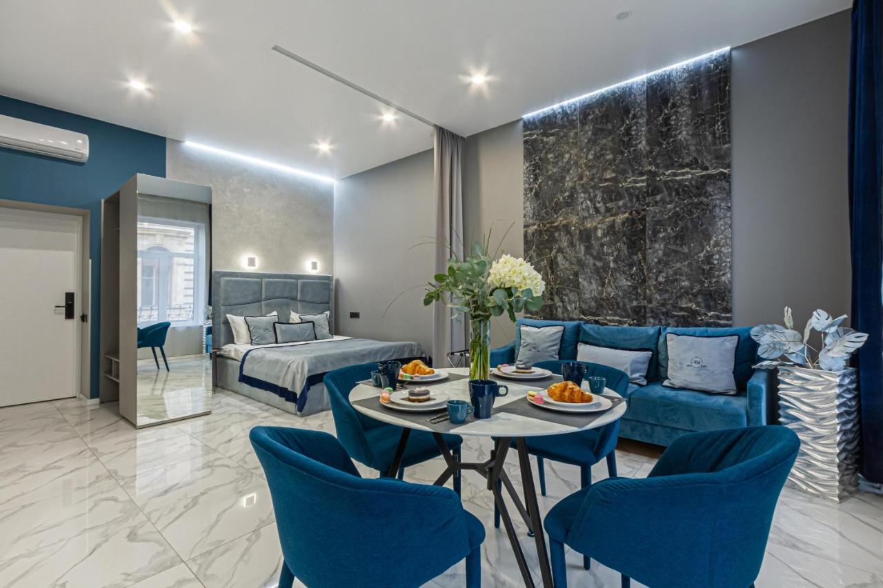 Family Residence Boutique Apartments 利沃夫 外观 照片
