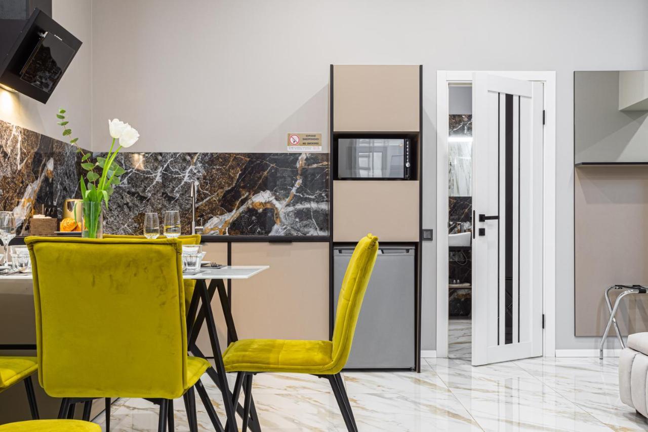 Family Residence Boutique Apartments 利沃夫 外观 照片