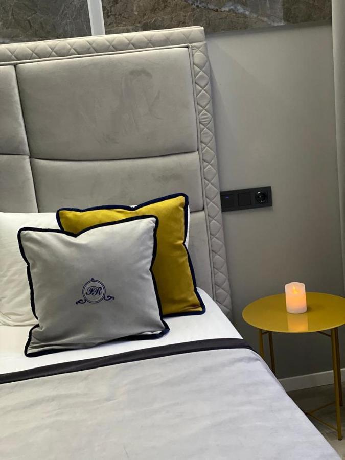 Family Residence Boutique Apartments 利沃夫 外观 照片