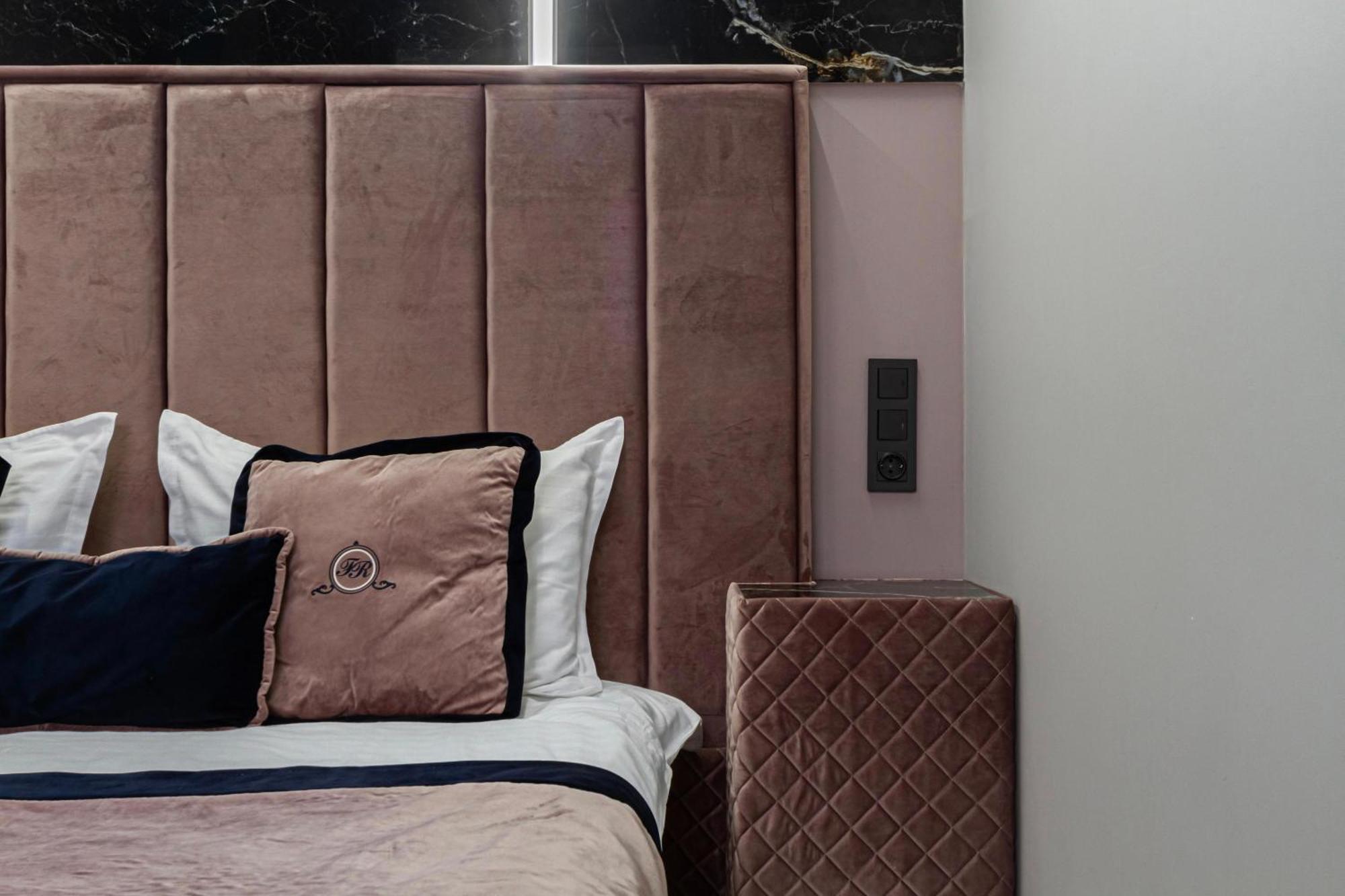 Family Residence Boutique Apartments 利沃夫 外观 照片