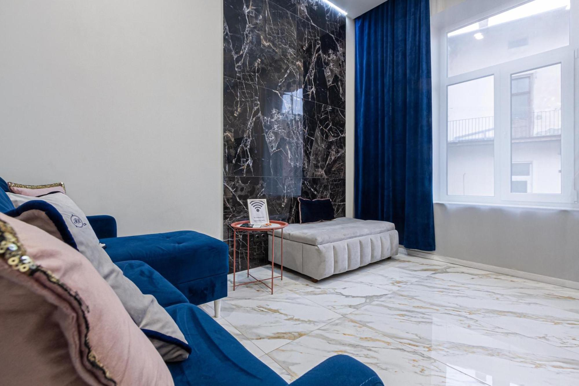 Family Residence Boutique Apartments 利沃夫 外观 照片